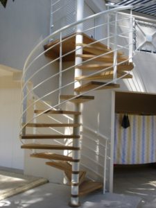 Escalier en colimaçon blanc Vendée - ABEG