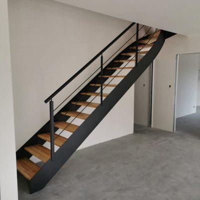 Escalier droit noir Vendée - ABEG